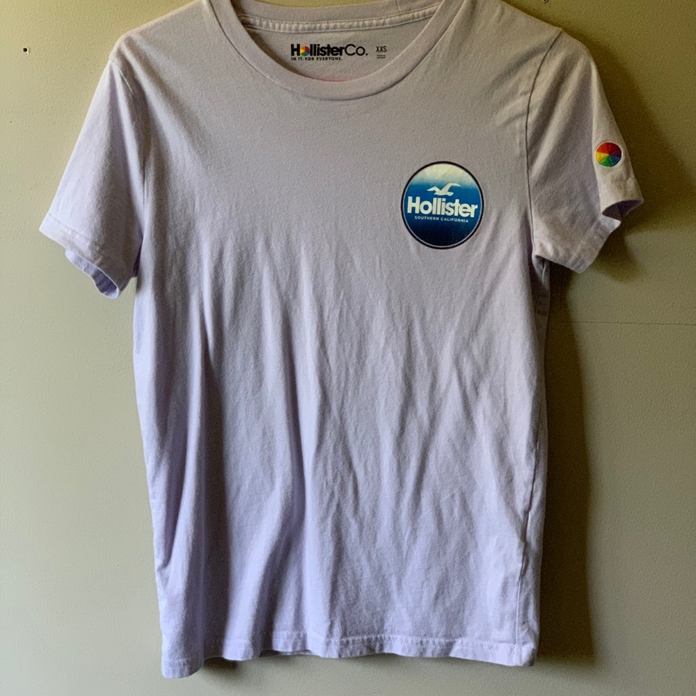 Hollister men’s XXS shirt. Light purple.
